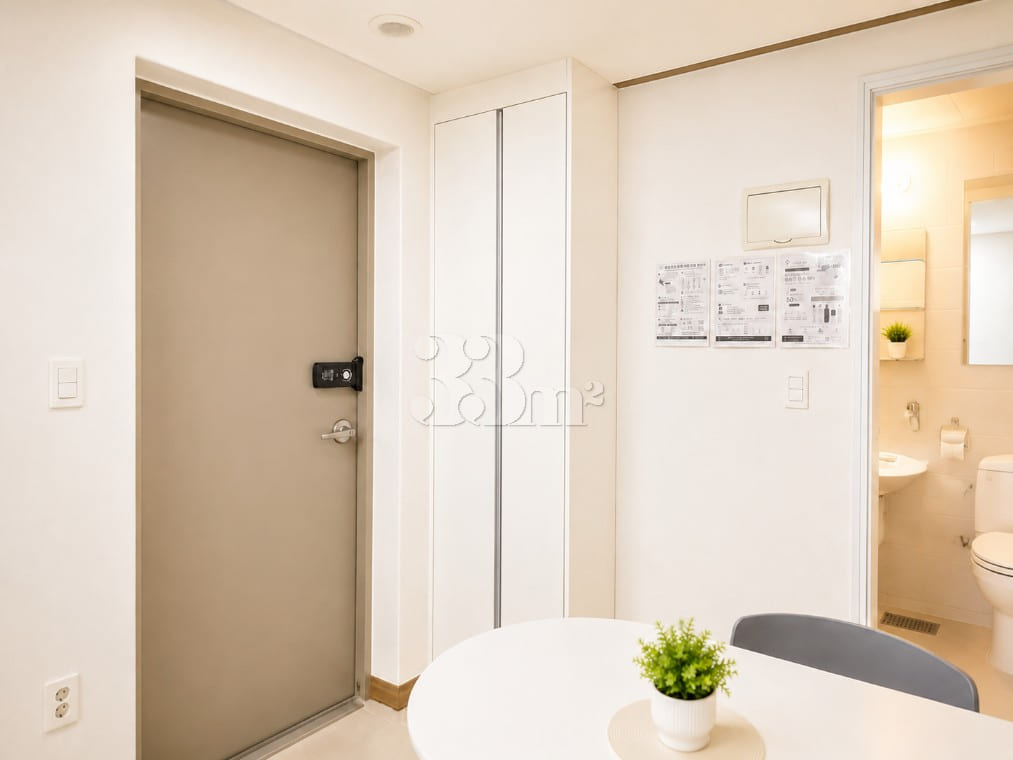 Spacious 12-pyeong room on flat ground in Hye 8th image