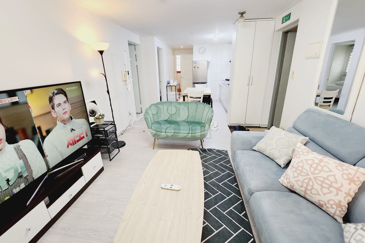 #9 Sinchon Hongdae 2-room 4-bed 0th image
