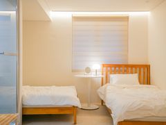 Twin Room in Myeongdong Station Area, Seoul 11th image