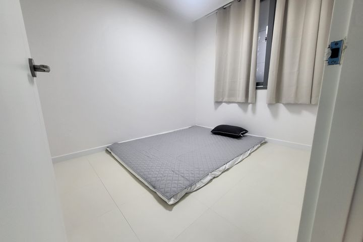 3-bedroom apartment with an ocean view 14th image