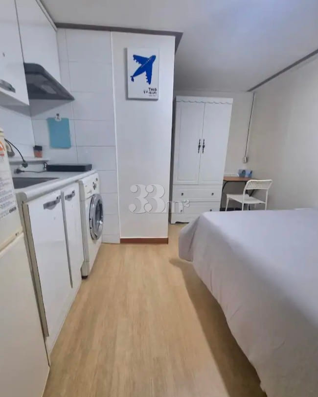 Room 104 1th image
