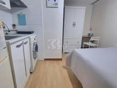Room 104 1th image