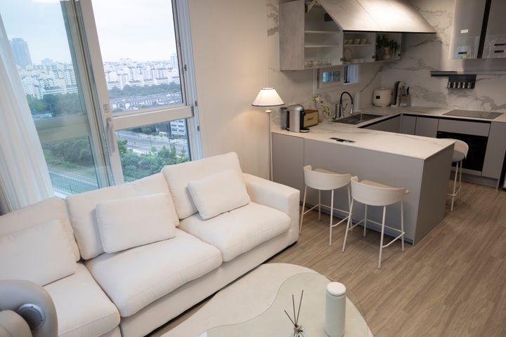 Ilsan high-end, fully furnished, first move-i 1th image