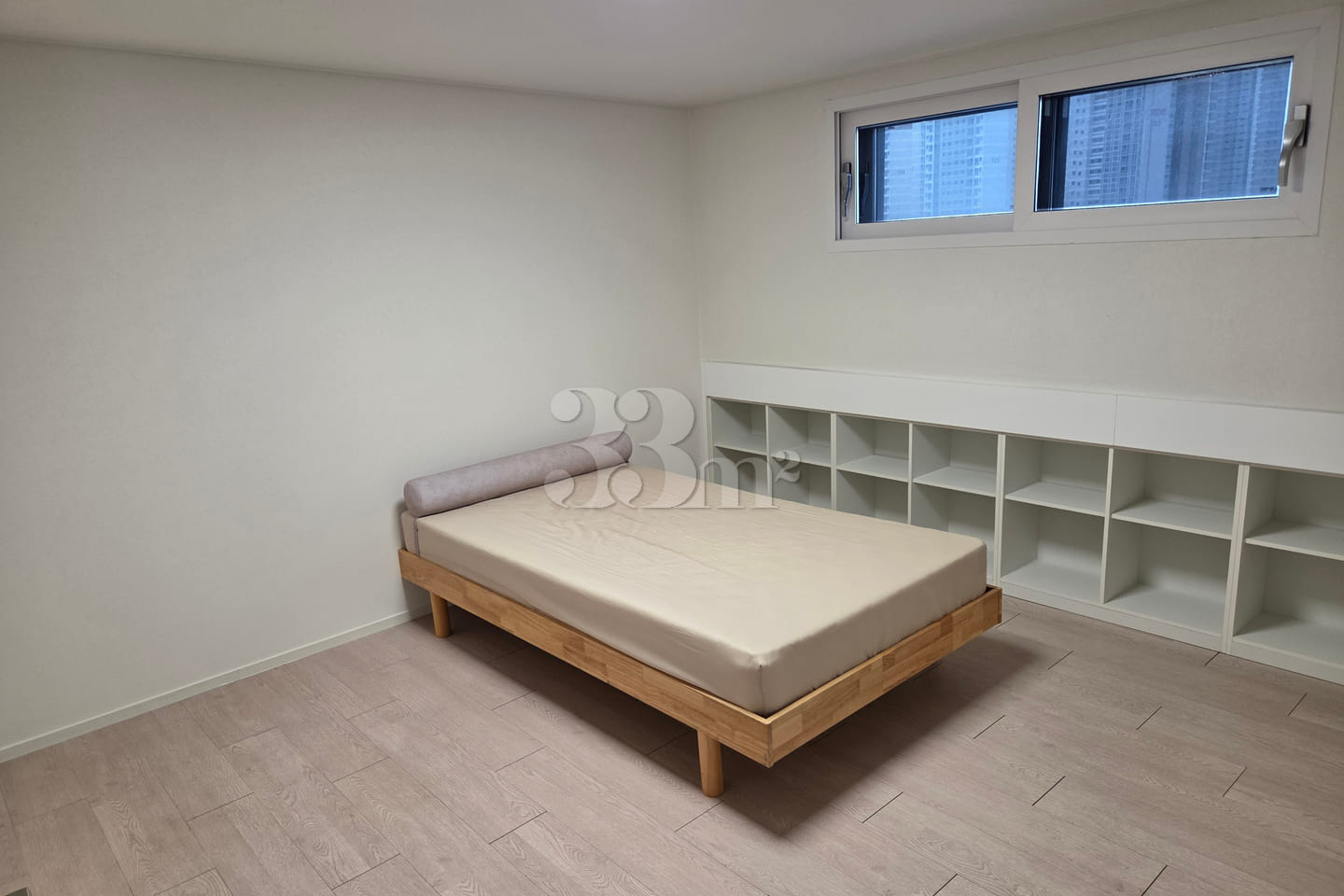 Spacious 2-bedroom unit + rooftop terrace 3th image