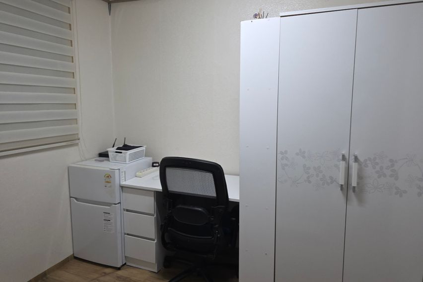 Room 205 11번째 이미지