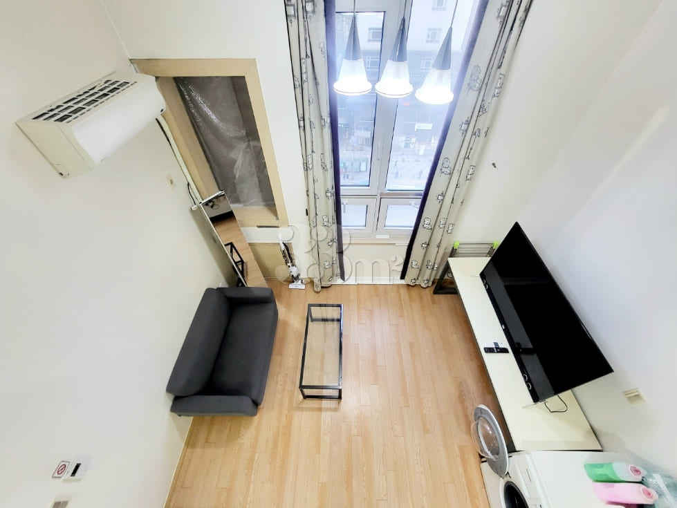 5-minute walk from Gangnam Gyodae Station, du 5th image