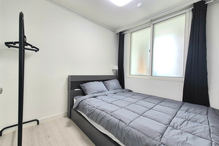 🔥Fully Remodeled & Fully Furnished🔥 5th image