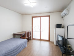 Tongyeong Jinwoo Studio D 1th image