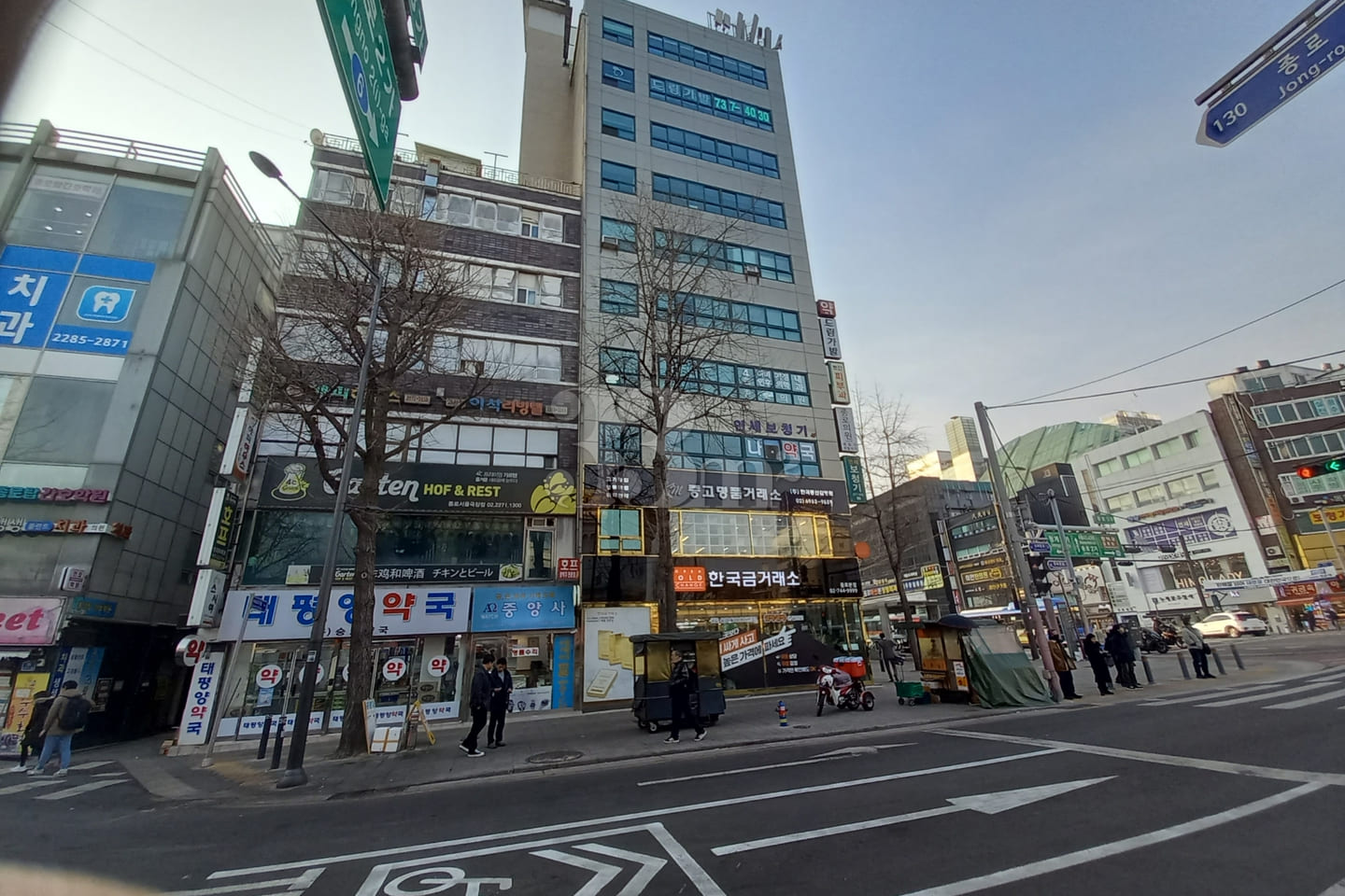 Jongno 3-ga Station Fully Furnished Room 15th image