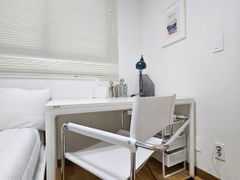 Merry Home #Fully Furnished #Free Parking 8th image