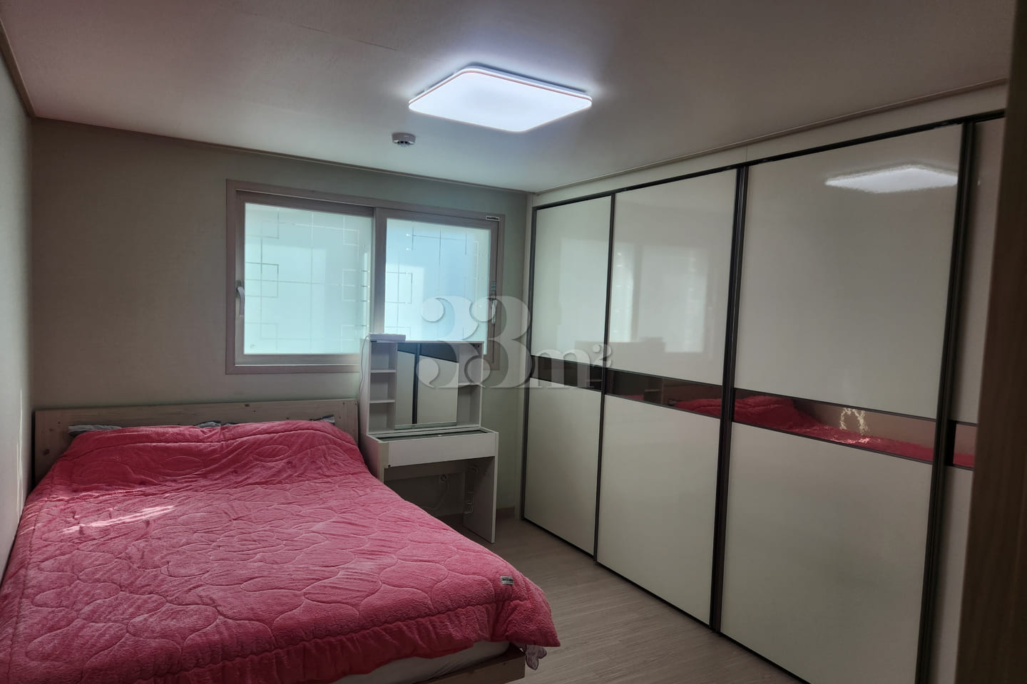 Gaom Modern South-Facing Fully Furnished Thre 14th image