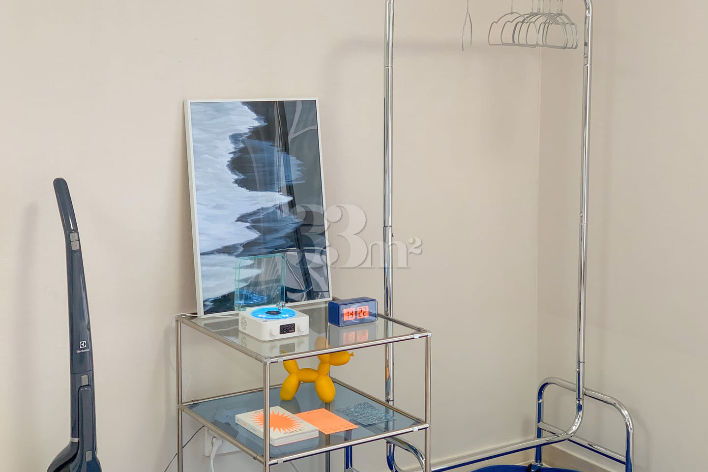 Spacious two-story apartment, 1 minute from B 6th image