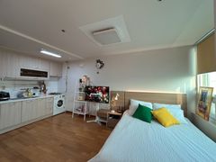 ✨Spacious room with city view, 2 mins from Si 3th image