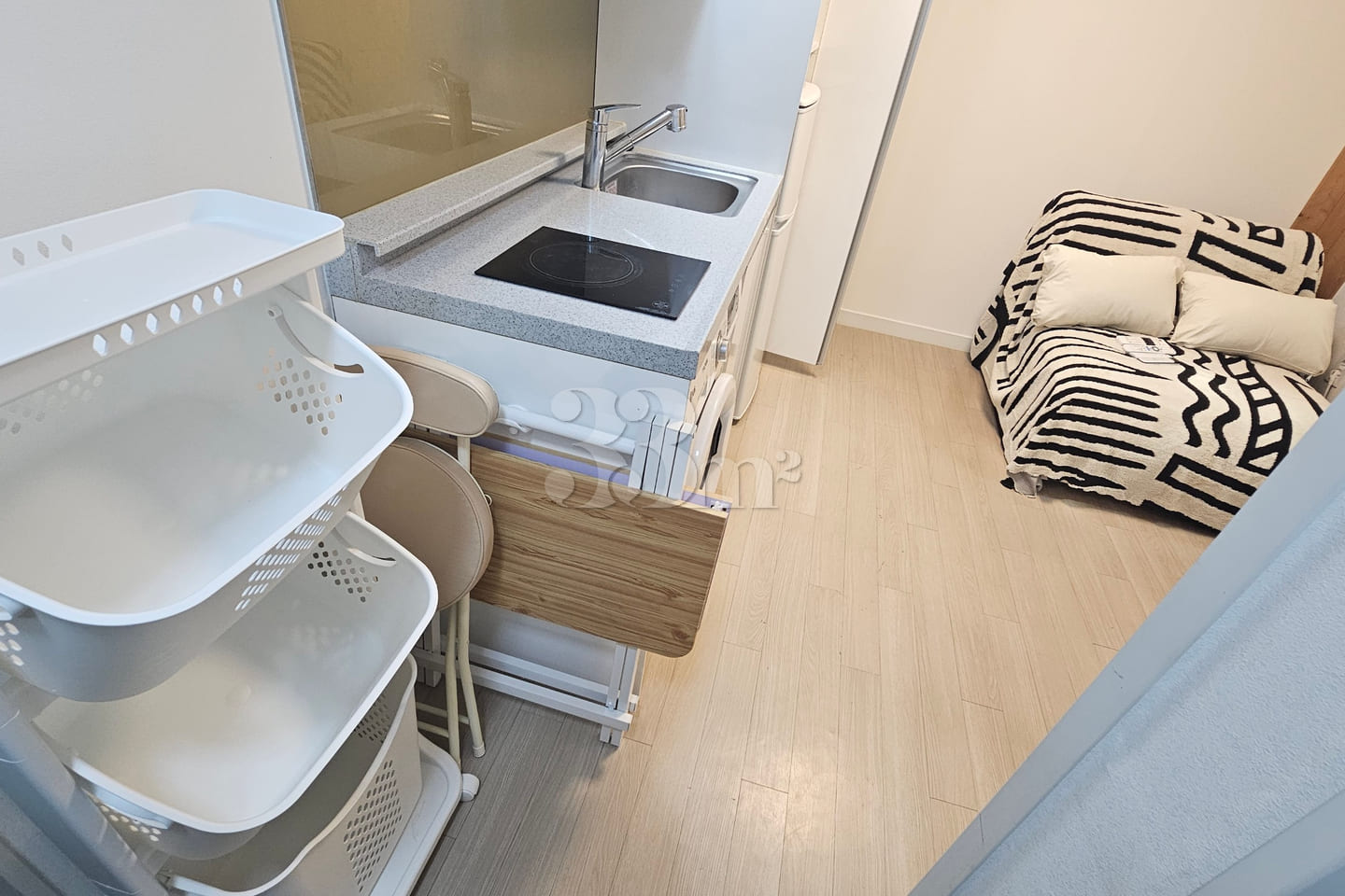 A charming, fully furnished home 4th image