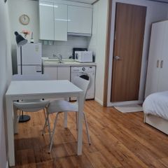 One-room apartment near Myeonmok Station B02  Unit Image