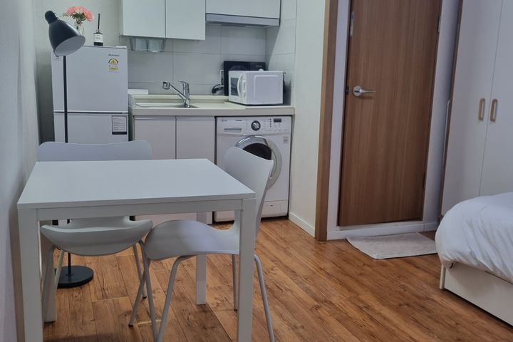 One-room apartment near Myeonmok Station B02 0th image