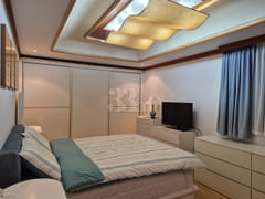 Spacious 3-bedroom villa with mountain views 2th image