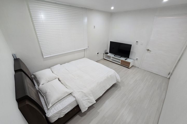 Parking available in a two-room apartment in  2th image