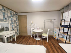 Studio apartment, 15 minutes from Yeungnam Un 3th image