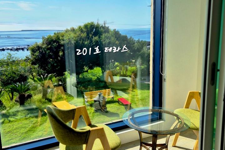 Room 201 with a great ocean view 9th image