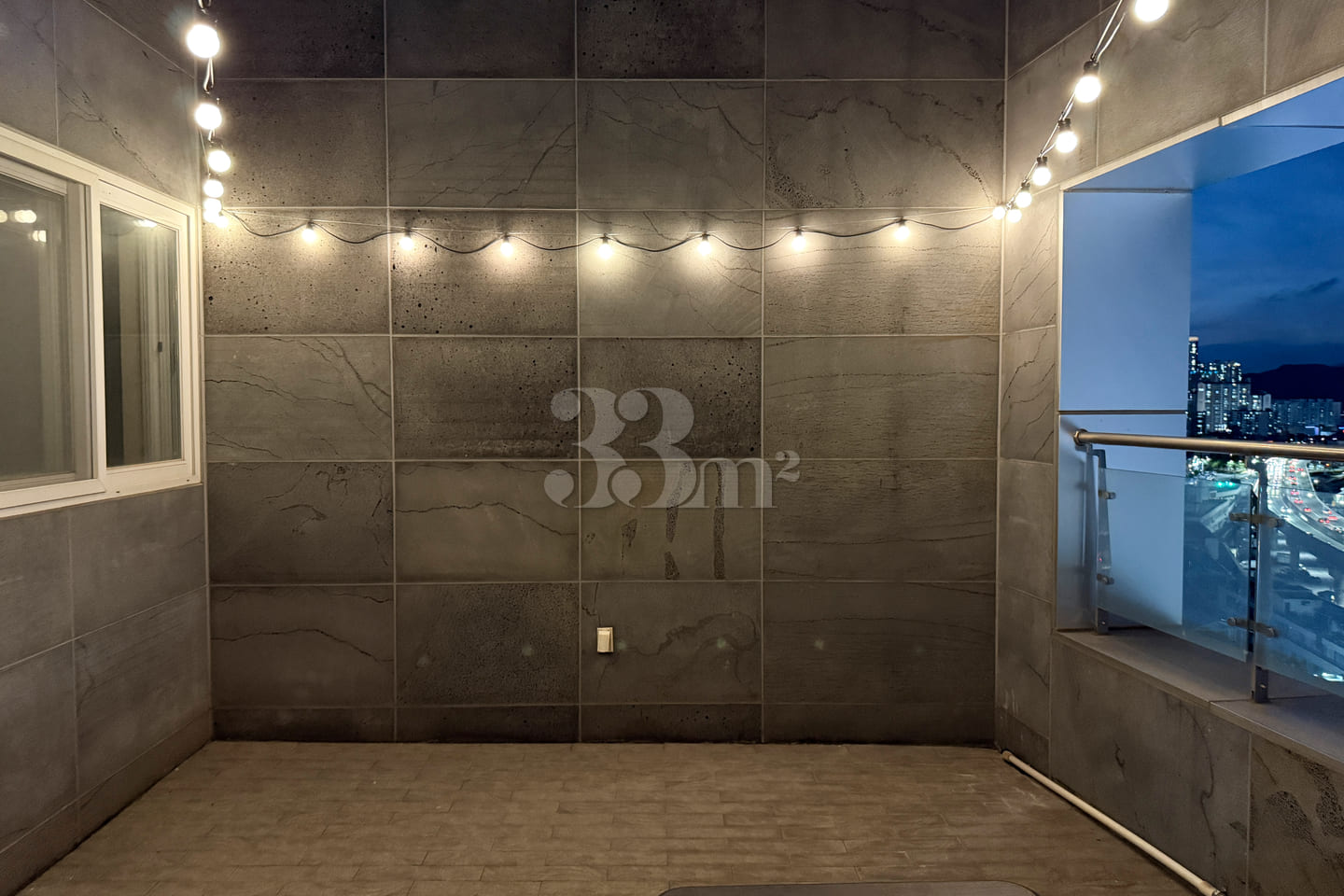 60-Pyeong Penthouse with Large Terrace 12th image