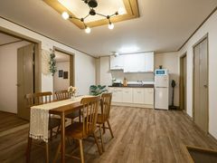 Spacious two-room apartment near Chungbuk Nat 11th image
