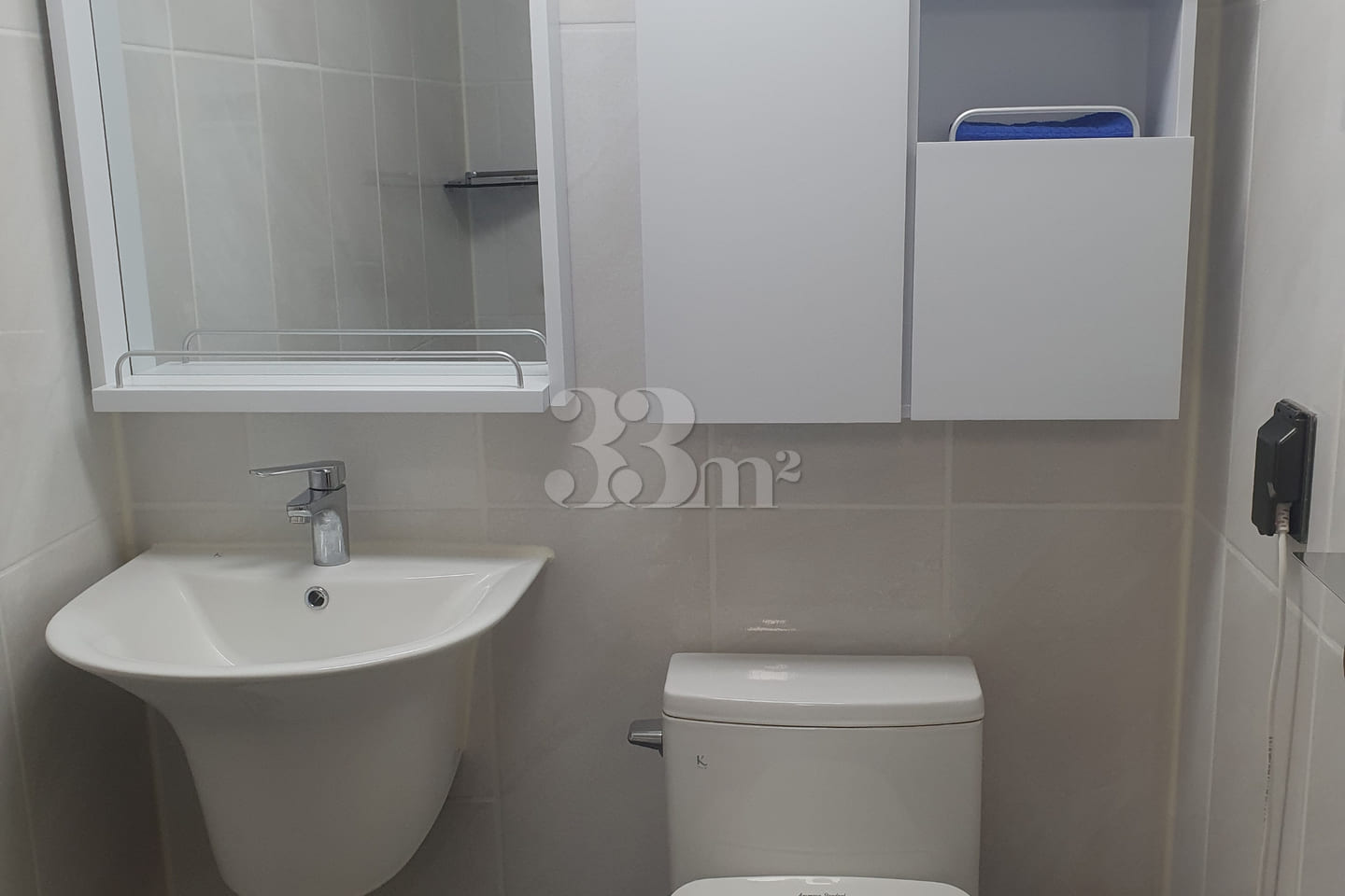 Fully furnished two-bedroom apartment near Wo 14th image