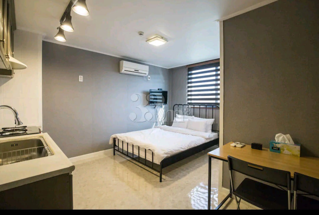 Studio apartment in downtown Jeju City 5th image