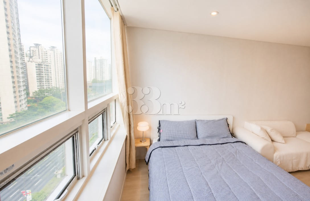 Jamsil Saenae – fully renovated and spotless. 9th image