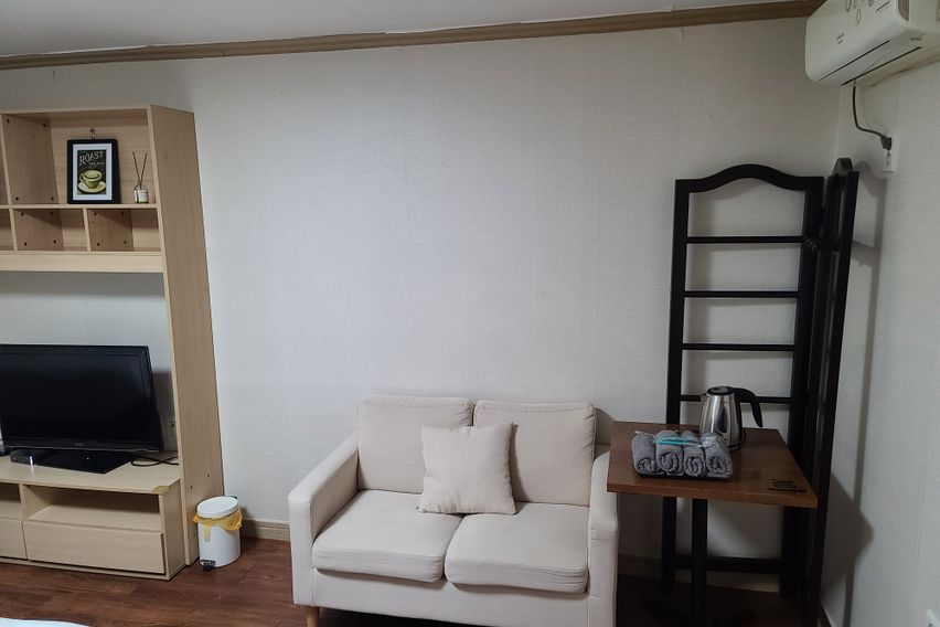 부산역첼로하우스304