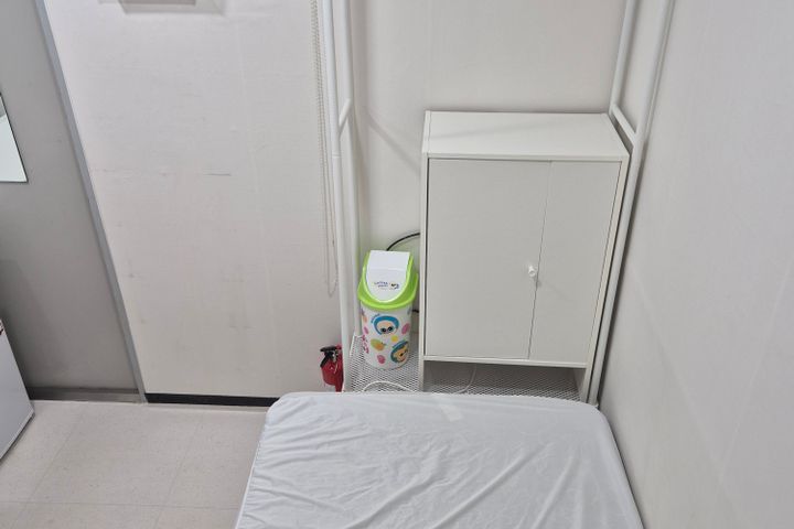 Hyehwa Studio Apartment with Individual Air C 2th image
