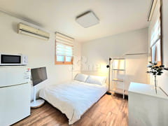 Standalone rooftop unit, 2 minutes from Sungk 0th image