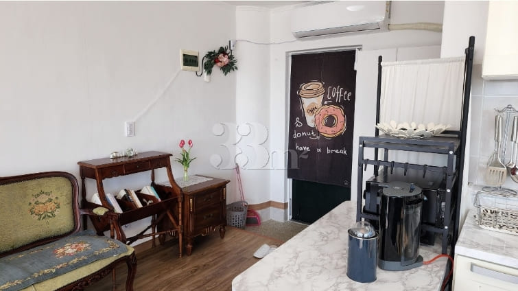 Luxury Room with Park View and Floor-to-Ceili 8th image