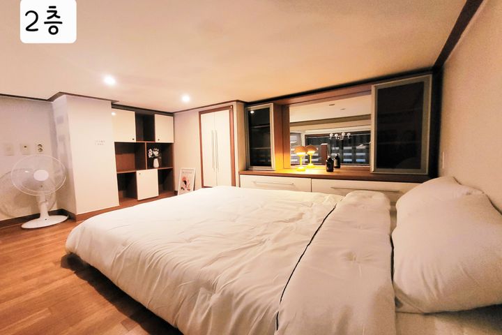 4, 7 Line Nowon Duplex 4-Person Room 4th image