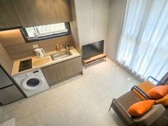 🎉New Listing💜Duplex + Courtyard Terrace 8th image