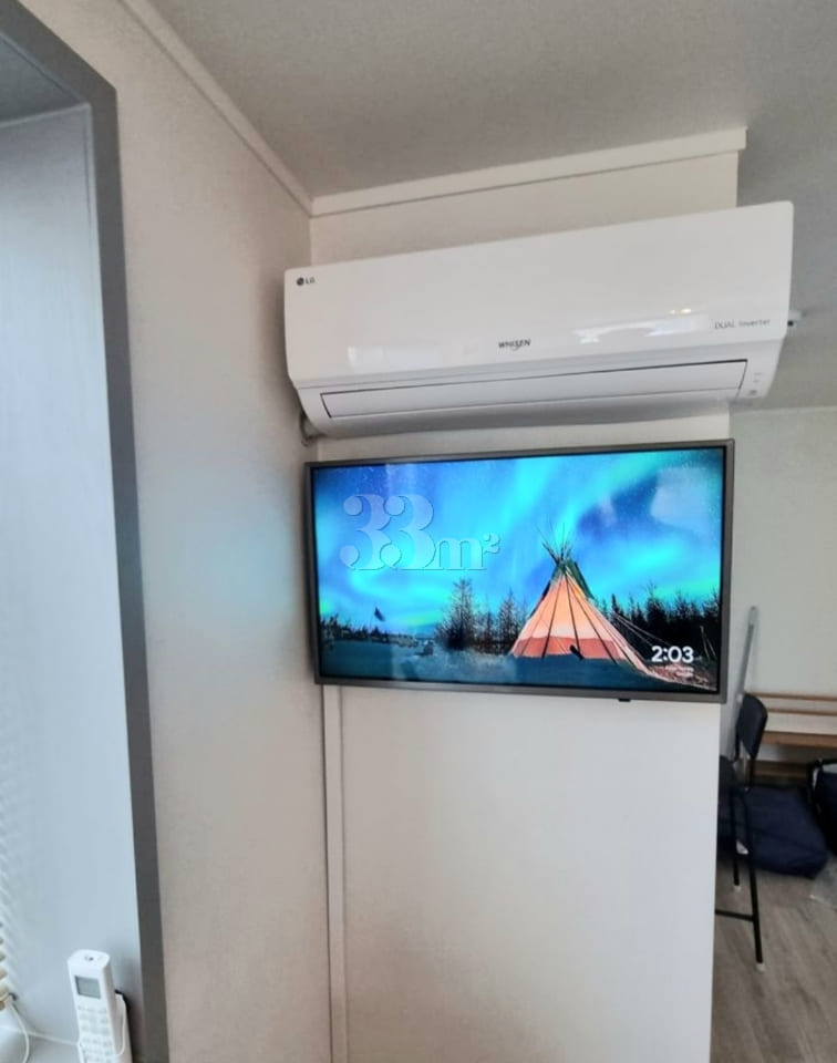 Fully furnished riverside studio, 2nd floor ( 2th image