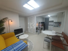 Should I also live in Haebangchon, a popular 6th image