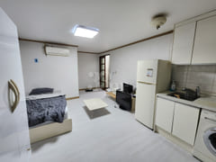Spacious studio apartment near Busan City Hal 0th image