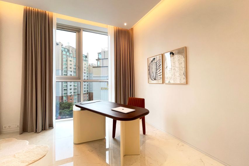 청담사거리 신축스위트룸