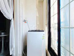 Fully furnished studio apartment near the cou 16th image