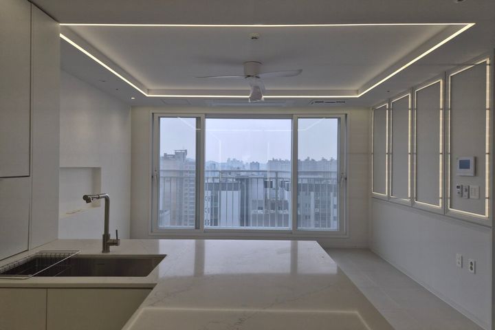 Spacious home within walking distance of Buch 5th image
