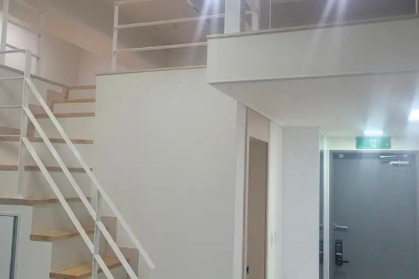 평촌역 넓고 높은 복층