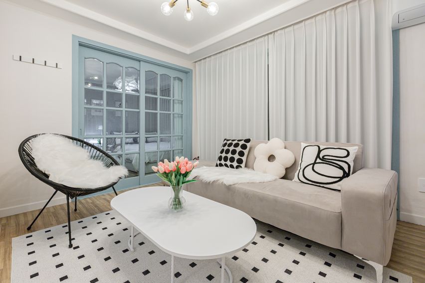 홍대3번출구 2룸1