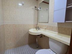 Affordable studio apartment in Gokseon-dong, 8th image