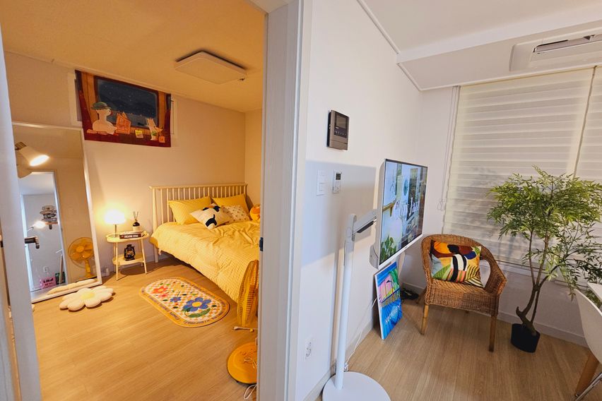 Lovely Two-Room Accommodation in Jamsil 0th image