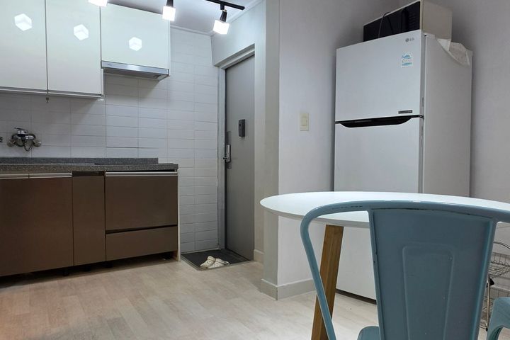 Spacious 'Two-Bay' Unit in Chojung-ri, Jeungp 4th image