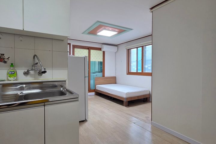 Neat studio apartment in Gokseon-dong, Suwon 5th image
