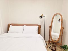 5-minute walk from Munjeong Station, resident 4th image
