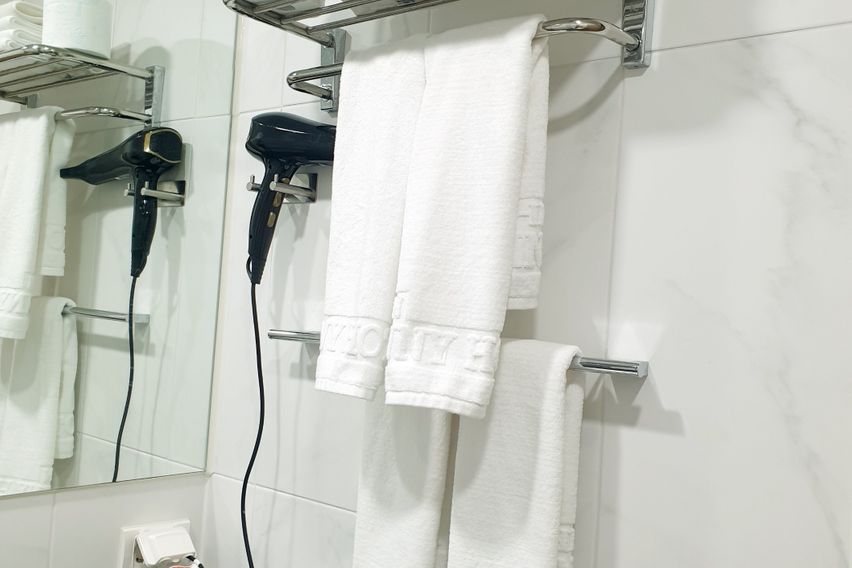 더편안13 트리니호텔