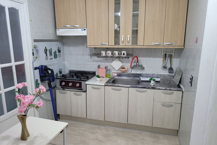 3-room apartment, 5 minutes from Buam Station 2th image